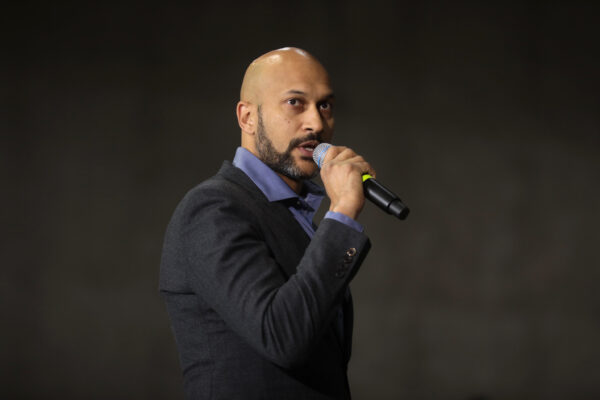 Keegan Michael Key performing